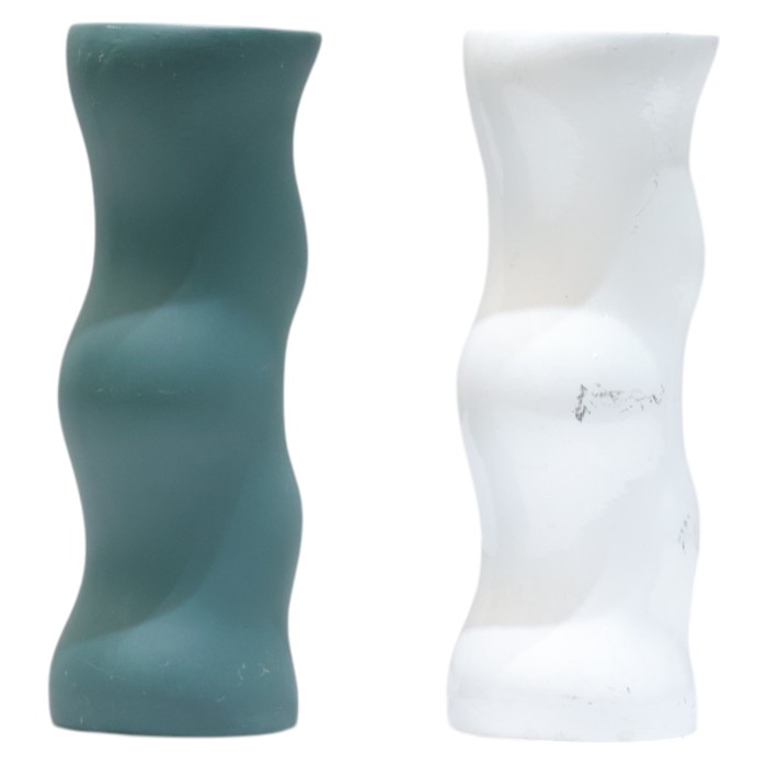 Wavy Ceramic Vases : Modern Sculptural Decor, Unique Pastel Hues, Artistic Centerpieces, Add a Touch of Contemporary Elegance to Your Space.