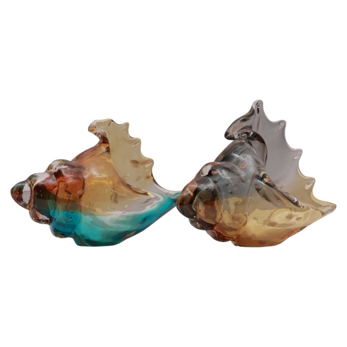 Murano Glass Seashell Figurines: Handcrafted Art Glass, Ocean Inspired Decor, Unique Color Variations, Set of Two, Add Coastal Elegance to Your Space.